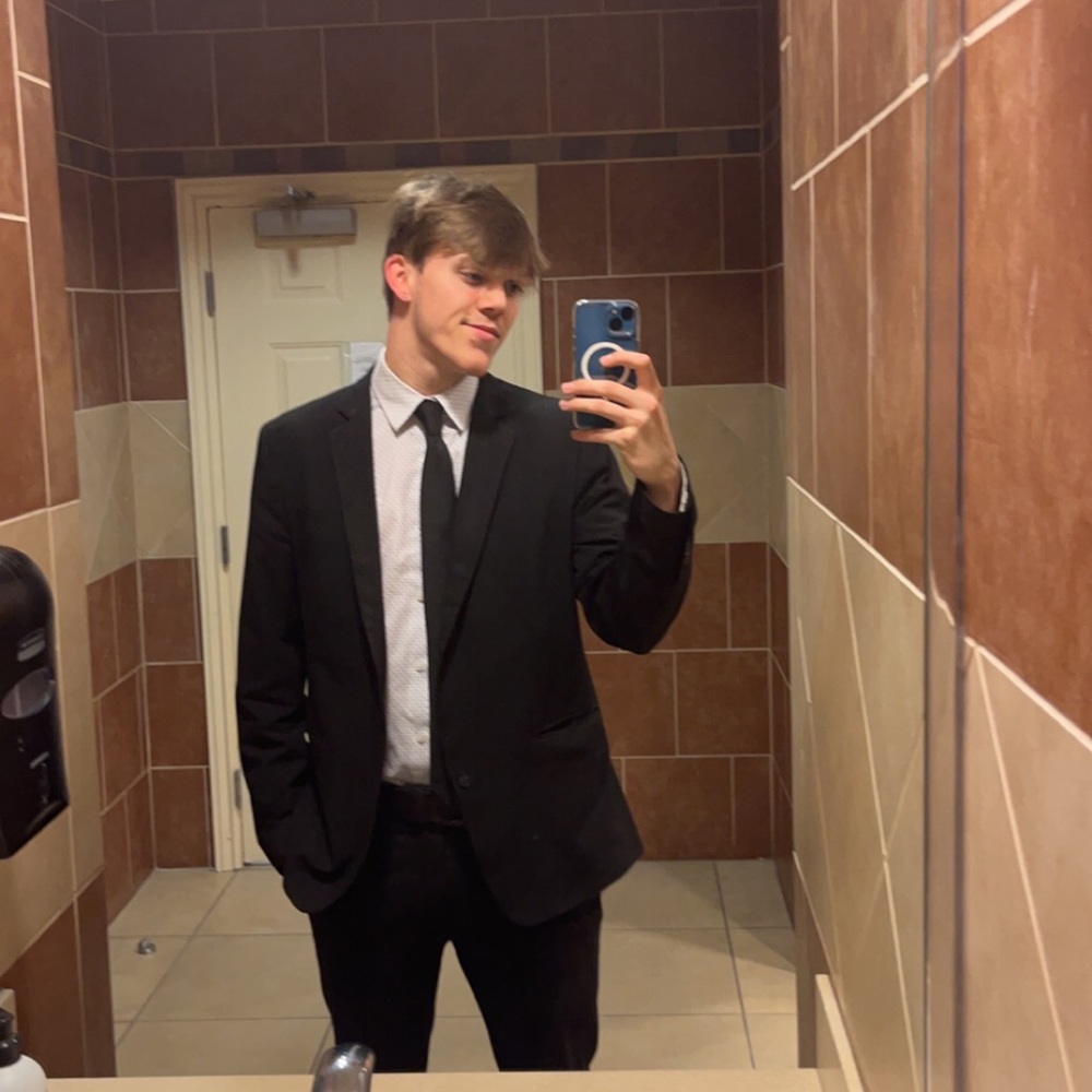 Meet your Posher, Kaleb
